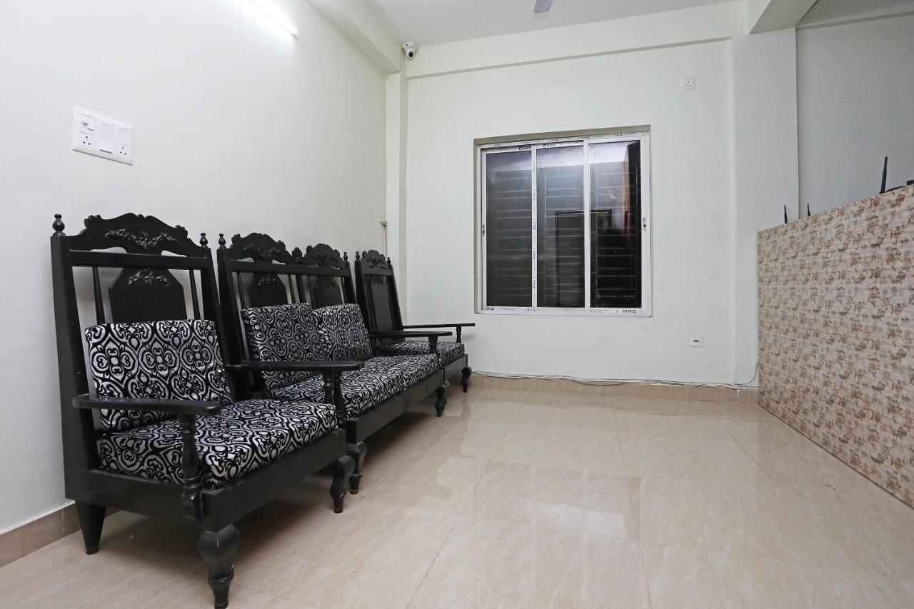 Oyo 17187 Urban Casa Hotell Kolkata Eksteriør bilde