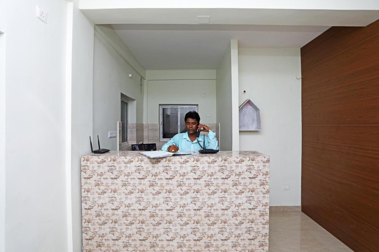 Oyo 17187 Urban Casa Hotell Kolkata Eksteriør bilde